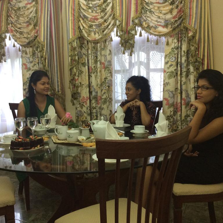 Tealeaf Bed & Breakfast Nuwara Eliya Bagian luar foto